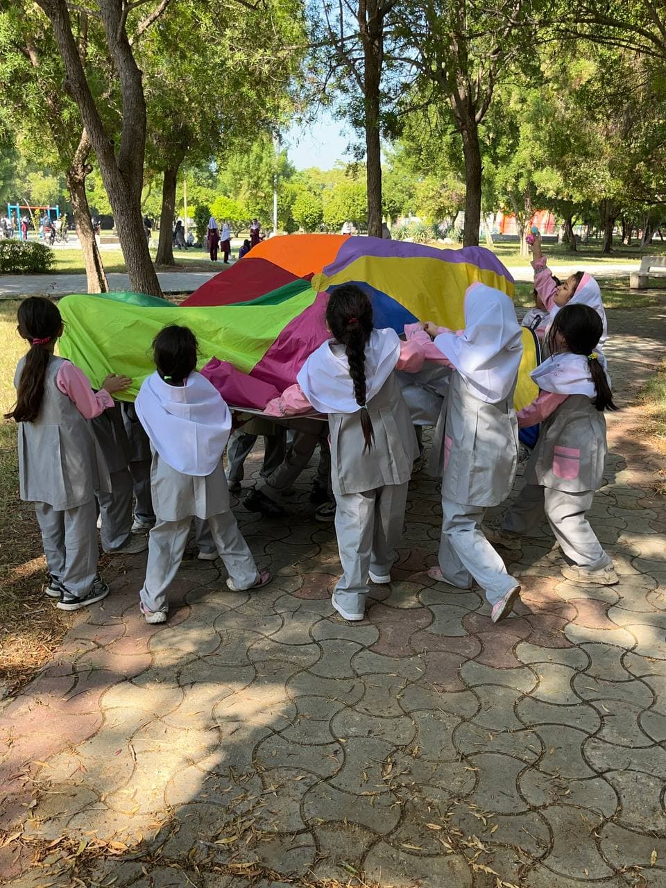 دبستان و پیشدبستانی باغ ستارهها